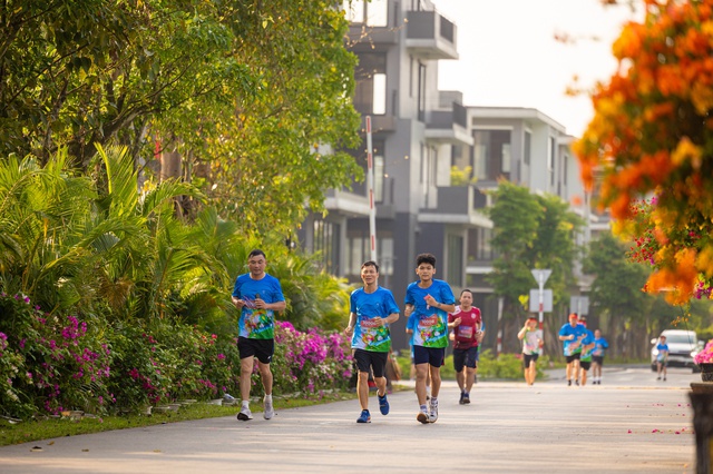 Gần 28 ngh&igrave;n lượt kh&aacute;ch đến Eco Central Park vui chơi, thư gi&atilde;n dịp lễ 30.4-1.5- Ảnh 2.