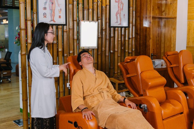 Nắn chỉnh cột sống tự thân, bí quyết phục hồi đường cong cột sống tự nhiên Nắn chỉnh cột sống tự thân, bí quyết phục hồi đường cong cột sống tự nhiên