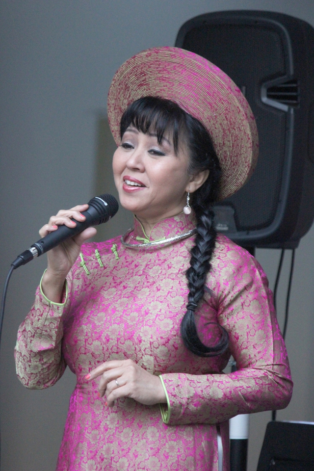 Hội họa đối thoại cùng âm nhạc- Ảnh 3. Hội họa đối thoại cùng âm nhạc- Ảnh 3.