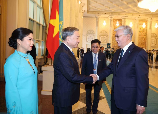 Nâng cấp quan hệ VN – Kazakhstan lên Đối tác chiến lược
