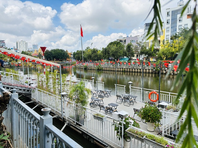 Sống ở TP.HCM: Đường Trường Sa, Hoàng Sa ‘sinh đôi’ giữa lòng thành phố- Ảnh 10. Sống ở TP.HCM: Đường Trường Sa, Hoàng Sa ‘sinh đôi’ giữa lòng thành phố- Ảnh 10.