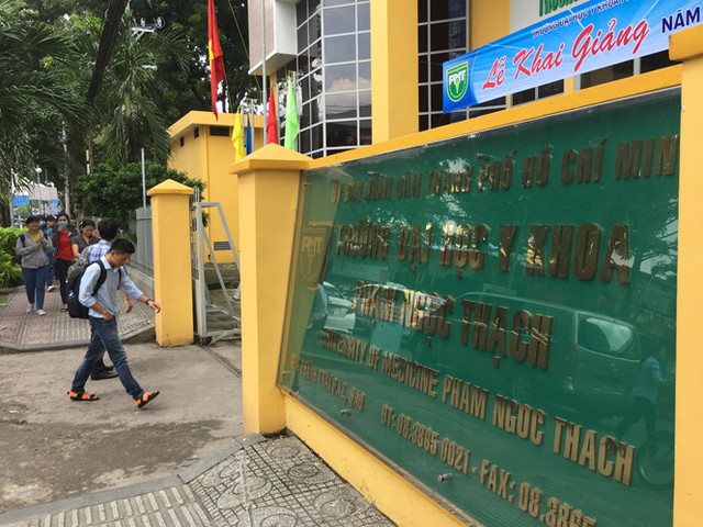 Trường ĐH Y khoa Phạm Ngọc Thạch tiếp tục gửi công văn khẩn về hội đồng giáo sư Trường ĐH Y khoa Phạm Ngọc Thạch tiếp tục gửi công văn khẩn về hội đồng giáo sư