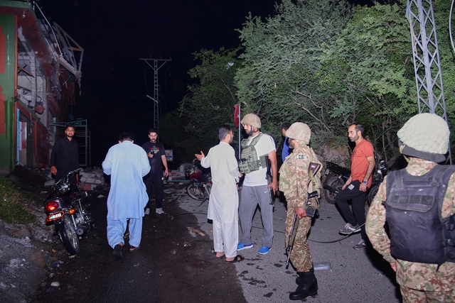 NÓNG: Ấn Độ tấn công vào Pakistan, Islamabad đang đáp trả - Ảnh 3.