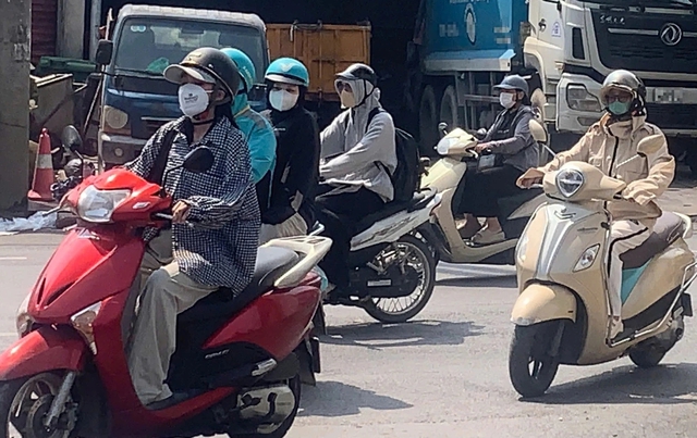 Trung bộ tiếp tục nắng nóng gay gắt, có nơi trên 38 độ C Trung bộ tiếp tục nắng nóng gay gắt, có nơi trên 38 độ C