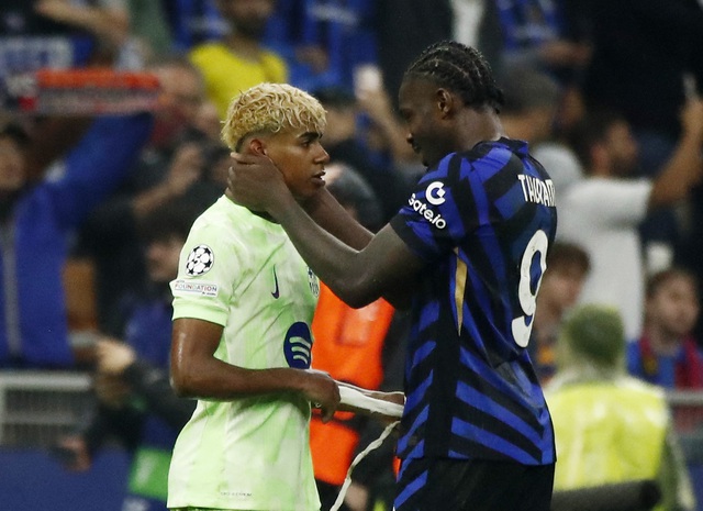 Yamal im tiếng trong mưa bàn thắng, Inter Milan hạ kịch tính Barcelona vào chung kết Champions League- Ảnh 2. Yamal im tiếng trong mưa bàn thắng, Inter Milan hạ kịch tính Barcelona vào chung kết Champions League- Ảnh 2.