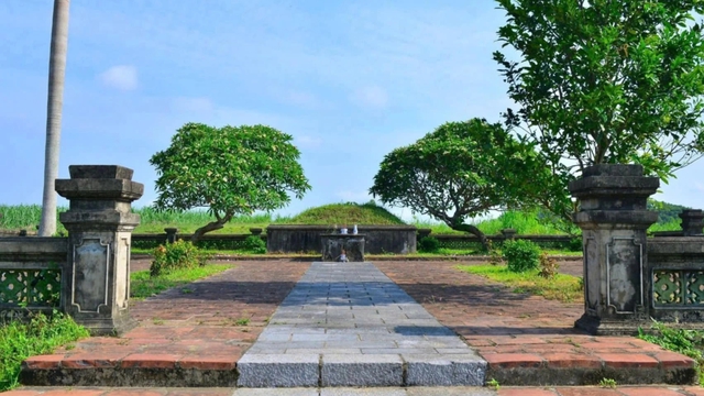 post-image-dieu-tra-vu-xam-pham-lang-mo-vua-le-tuc-tong-bat-giu-2-nguoi-trung-quoc