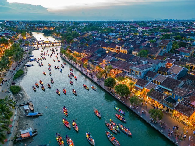 Du khách Mỹ chọn Việt Nam trong 4 quốc gia yêu thích nhất - Ảnh 2.