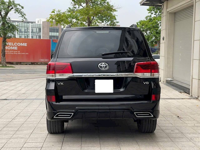 Toyota Land Cruiser đời cũ độ Trung Đông, bán lại đắt hơn Ford Everest - Ảnh 4. Toyota Land Cruiser đời cũ độ Trung Đông, bán lại đắt hơn Ford Everest - Ảnh 2.