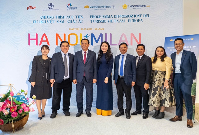 Áo dài, nón lá, nem công chả phượng… xứ Huế đến Ý- Ảnh 7. Áo dài, nón lá, nem công chả phượng… xứ Huế đến Ý- Ảnh 7.