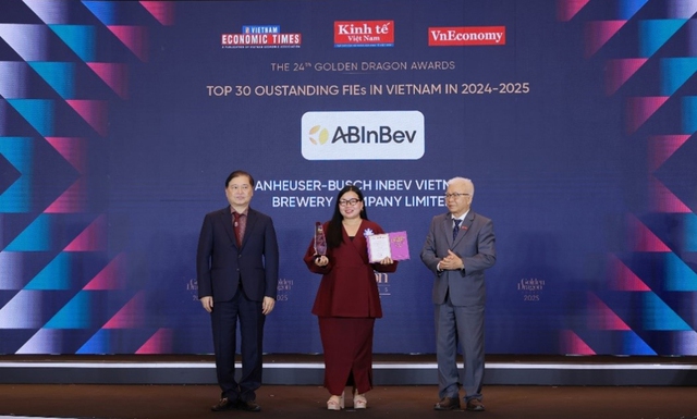 AB InBev 4 năm được vinh danh tại Giải thưởng Rồng Vàng AB InBev 4 năm được vinh danh tại Giải thưởng Rồng Vàng