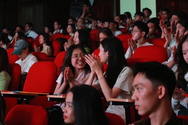 Sinh viên dựng kịch về cuộc đời đại tá tình báo Tư Cang- Ảnh 2. Sinh viên dựng kịch về cuộc đời đại tá tình báo Tư Cang- Ảnh 2.