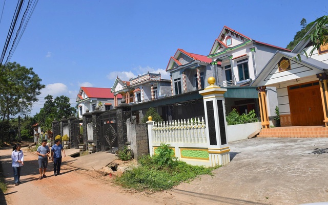 Xuất ngoại mang tiền tỉ về làng Xuất ngoại mang tiền tỉ về làng
