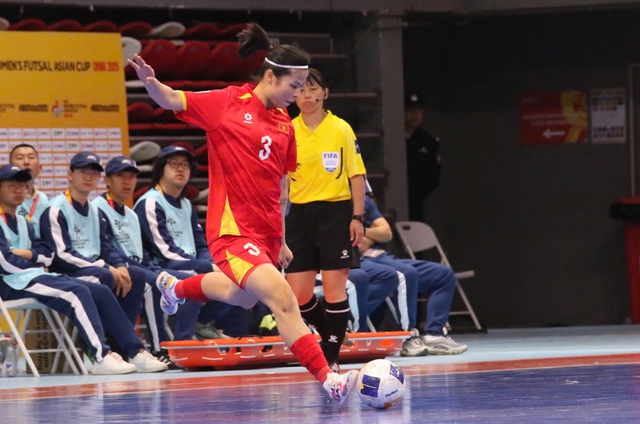 Trực tiếp Việt Nam - Philippines, futsal nữ ch&acirc;u &Aacute;: Thắng để v&agrave;o tứ kết - Ảnh 1.