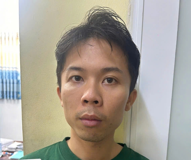 Công an TP.HCM bắt kẻ lừa đảo lo lót cho người đi cai nghiện Công an TP.HCM bắt kẻ lừa đảo lo lót cho người đi cai nghiện