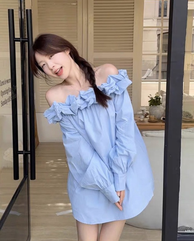 Bật mí cách chọn áo trễ vai cho cô nàng mũm mĩm- Ảnh 1.