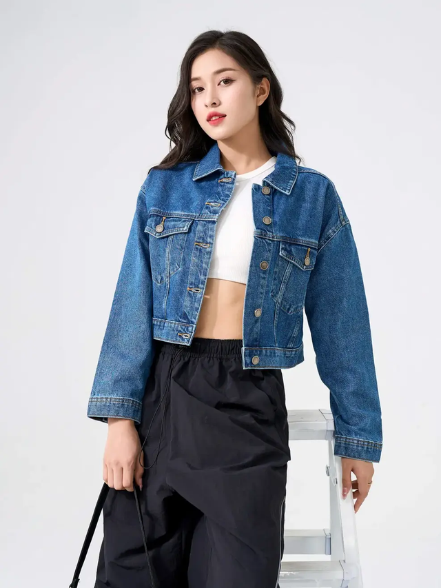 Thể hiện chất riêng với áo khoác denim hiện đại- Ảnh 1.
