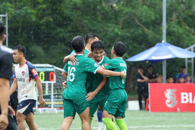 Đội mạnh thắng nhọc nhằn, t&acirc;n binh g&acirc;y sốc ng&agrave;y ra qu&acirc;n SPL-S7- Ảnh 6.