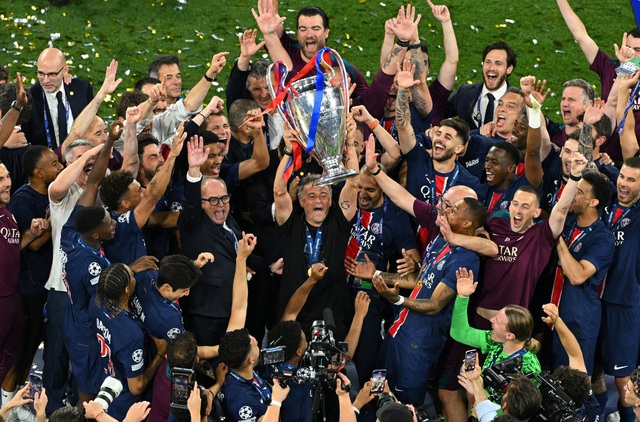 PSG thắng đậm nhất lịch sử Champions League, HLV Enrique lập kỷ lục: Mbappe nói lời ngọt ngào, Messi… im ắng- Ảnh 1.