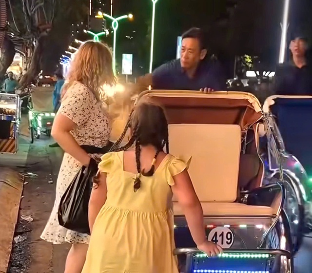 Thông tin mới vụ tài xế xích lô giật tiền du khách ở Nha Trang- Ảnh 1.