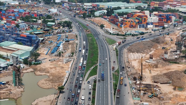Loạt hạ tầng ‘khủng’ sắp cán đích, thị trường địa ốc khu Đông tăng nhiệt- Ảnh 2.