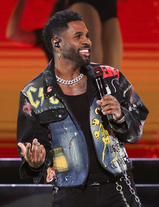 Siêu sao Jason Derulo háo hức đem màn trình diễn bùng nổ đến Việt Nam- Ảnh 2. Siêu sao Jason Derulo háo hức đem màn trình diễn bùng nổ đến Việt Nam- Ảnh 2.