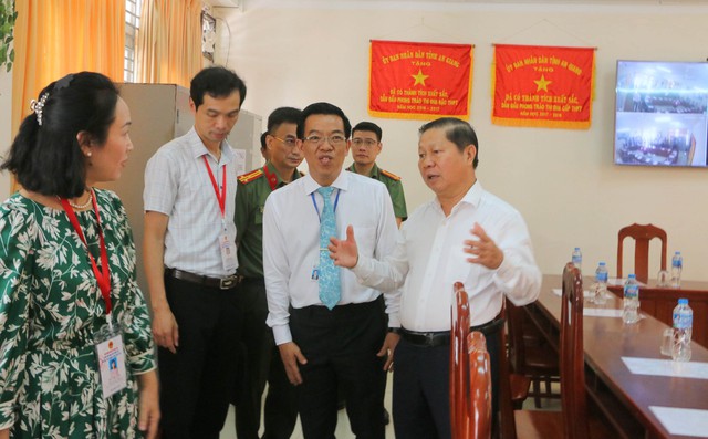 Xây dựng phương án dự phòng cho kỳ thi tốt nghiệp THPT năm 2025 tại An Giang - Ảnh 2. Xây dựng phương án dự phòng cho kỳ thi tốt nghiệp THPT năm 2025 tại An Giang - Ảnh 2.