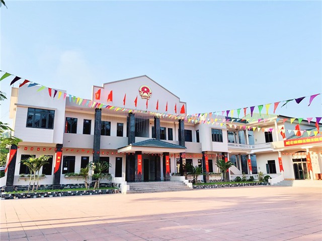 Quảng Ninh: Hơn 800 người xin nghỉ việc khi sắp xếp đơn vị hành chính cấp xã - Ảnh 2.