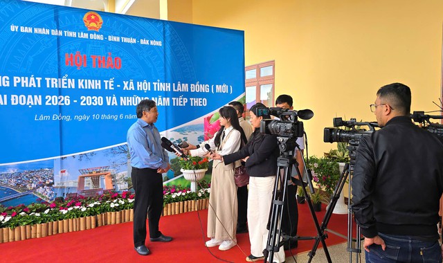 Chuyên gia hiến kế phát triển kinh tế - xã hội tỉnh Lâm Đồng sau sáp nhập - Ảnh 4.