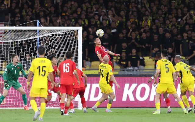Vòng loại Asian Cup 2027, Malaysia 0-0 Việt Nam: Nguyễn Filip cứu thua xuất sắc - Ảnh 1.