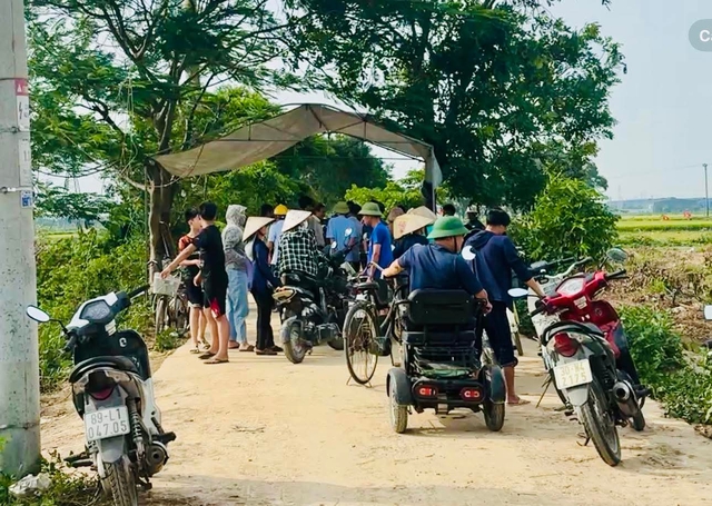 'Nháo nhác' tìm mồ mả tổ tiên sau buổi cưỡng chế ở Hưng Yên- Ảnh 1.
