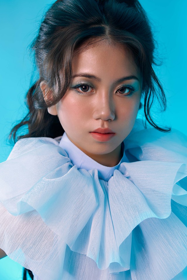 Phong cách trang điểm mùa hè lấy cảm hứng từ đại dương- Ảnh 5. Phong cách trang điểm mùa hè lấy cảm hứng từ đại dương- Ảnh 5.