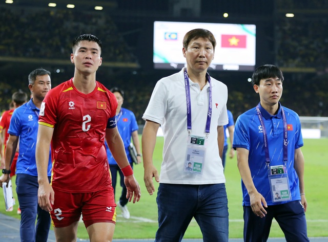 Đội tuyển Việt Nam và Thái Lan còn 20% cơ hội dự Asian Cup: Mất điểm nặng nề, rớt hạng FIFA Đội tuyển Việt Nam và Thái Lan còn 20% cơ hội dự Asian Cup: Mất điểm nặng nề, rớt hạng FIFA