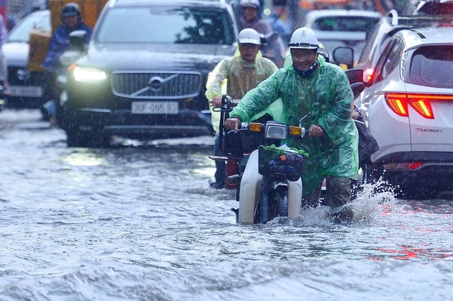 Dự b&aacute;o khu vực c&oacute; mưa lớn dữ dội trong b&atilde;o số 1 - Ảnh 1.
