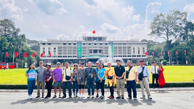 Saigontourist Group đặt mục tiêu đón 2,3 triệu lượt khách du lịch năm 2025 Saigontourist Group đặt mục tiêu đón 2,3 triệu lượt khách du lịch năm 2025