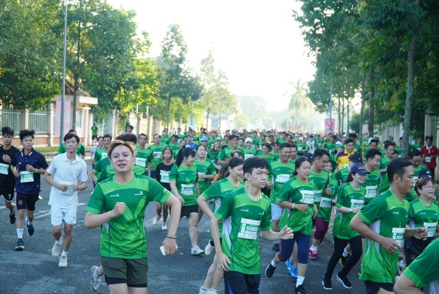 100 triệu đồng cho giải thưởng phá kỷ lục ở giải marathon quốc tế Hậu Giang 100 triệu đồng cho giải thưởng phá kỷ lục ở giải marathon quốc tế Hậu Giang