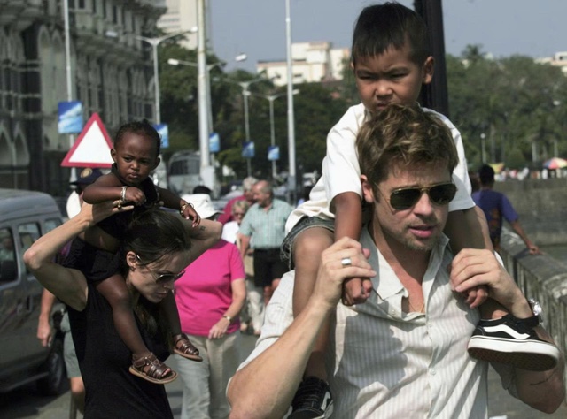 Brad Pitt cắt đứt quan hệ với Pax Thiên? Brad Pitt cắt đứt quan hệ với Pax Thiên?