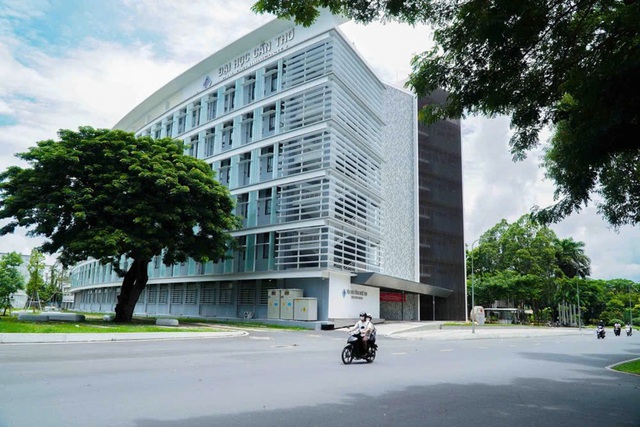 Bộ GD-ĐT Đồng ý chủ trương chuyển Trường ĐH Cần Thơ thành ĐH Cần Thơ - Ảnh 1.