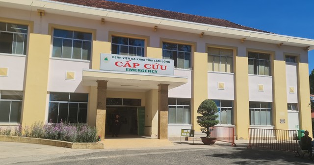 Tài xế ô tô có bị phạt nguội khi vượt đèn đỏ chở người đi cấp cứu?- Ảnh 3.