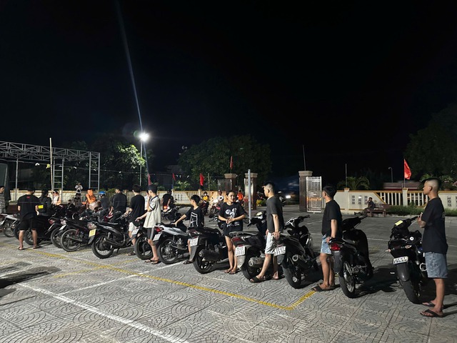 Quảng Bình: Hơn 10 ngày, xử lý 172 trường hợp vi phạm giao thông ở 1 xã - Ảnh 1.