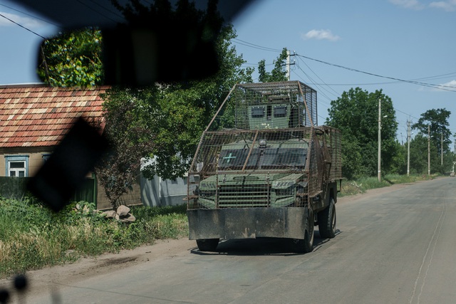 Chiến sự Ukraine ngày 1.206: Bán đảo Crimea rung chuyển, Kyiv giải quyết 'văn hóa thờ ơ' - Ảnh 3.