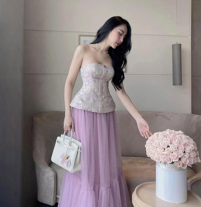 Nâng tầm phong cách quyến rũ với áo cúp ngực - Ảnh 4.