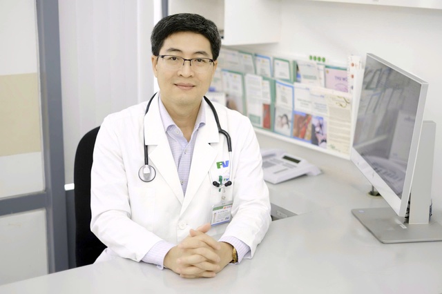 Bị trúng đạn xuyên ngực, người đàn ông may mắn được cứu chữa kịp thời - Ảnh 4.
