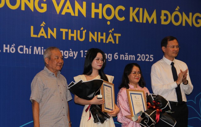 Nhà văn 24 tuổi giành 100 triệu đồng tại giải thưởng sáng tác cho thiếu nhi- Ảnh 5. Nhà văn 24 tuổi giành 100 triệu đồng tại giải thưởng sáng tác cho thiếu nhi- Ảnh 5.