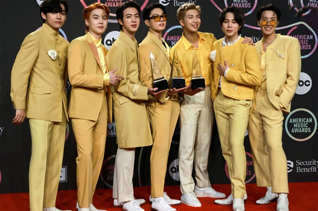 Người hâm mộ K-pop phấn khích trước viễn cảnh BTS tái hợp- Ảnh 2. Người hâm mộ K-pop phấn khích trước viễn cảnh BTS tái hợp- Ảnh 2.