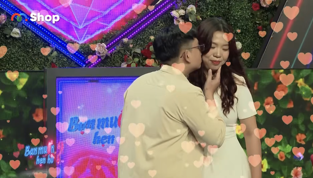 Thầy giáo chinh phục cô gái trẻ giống Ngọc Lan trong show hẹn hò - Ảnh 4. Thầy giáo chinh phục cô gái trẻ giống Ngọc Lan trong show hẹn hò - Ảnh 4.