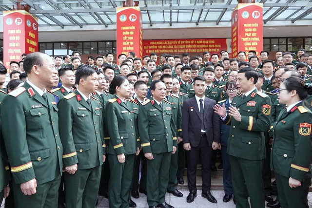 Đại tướng Phan Văn Giang đánh giá cao những thành tích của thanh niên quân đội- Ảnh 3. Đại tướng Phan Văn Giang đánh giá cao những thành tích của thanh niên quân đội- Ảnh 3.
