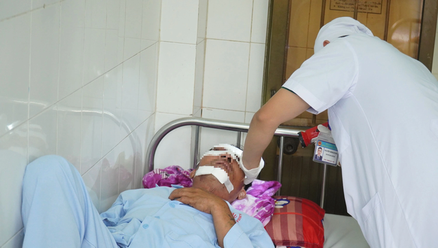Cà Mau: Máy bay không người lái đáp giữa đường, ‘chém’ người trọng thương Cà Mau: Máy bay không người lái đáp giữa đường, ‘chém’ người trọng thương