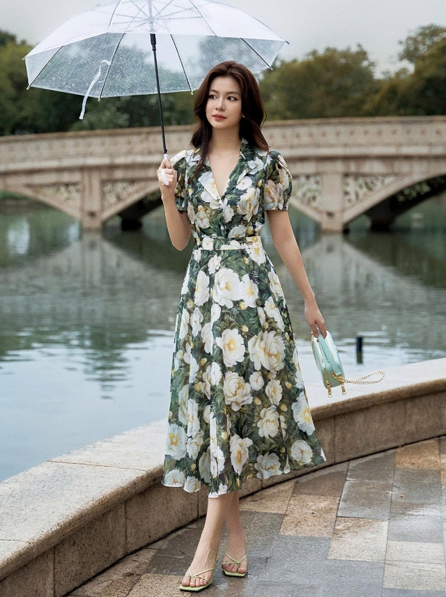 Váy hoa cổ điển, nét lãng mạn của nàng thơ ngày hè- Ảnh 6. Váy hoa cổ điển, nét lãng mạn của nàng thơ ngày hè- Ảnh 6.