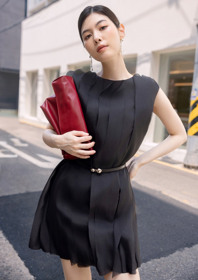 Mát nhẹ, thảnh thơi ngày hè cùng đầm suông - Ảnh 4.