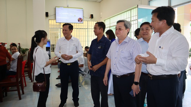 Bình Phước: Xây dựng chính quyền gần dân, sát dân, tất cả vì lợi ích của dân - Ảnh 3.
